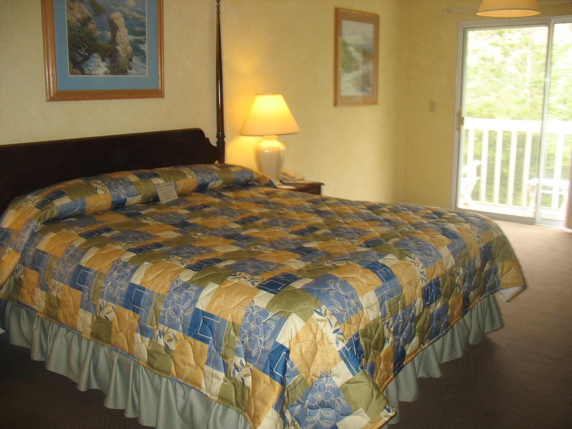 Creekside Inn Downtown Камбрия Екстериор снимка